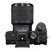 Cargar imagen en el visor de la galería, Sony Alpha 7 IV + 28-70mm f/3.5–5.6 OSS