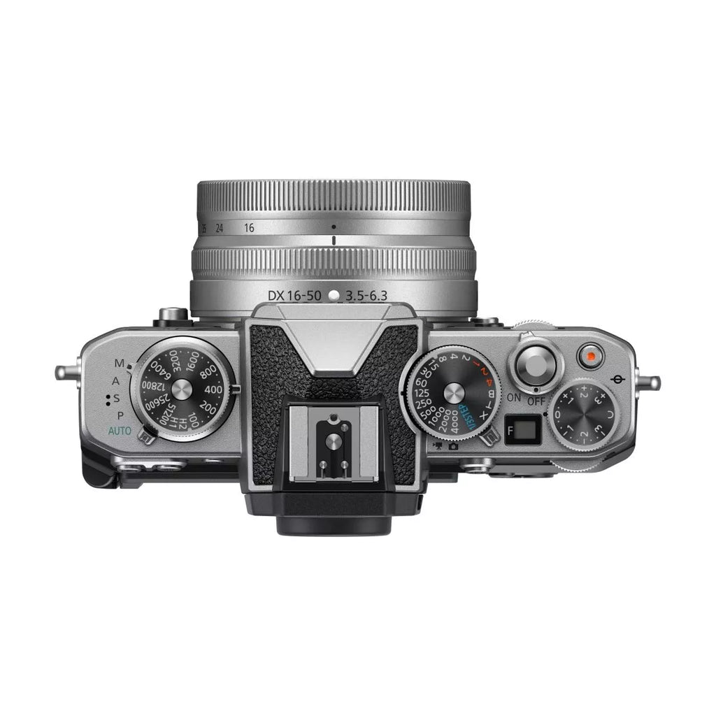 Nikon Z fc + 16-50 mm f/3.5-6.3 VR