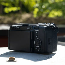 Cargar imagen en el visor de la galería, Sony Cinema Line FX30 (Sony ILME-FX30)