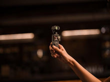 Cargar imagen en el visor de la galería, Estabilizador DJI Osmo Pocket 3 Creator Combo