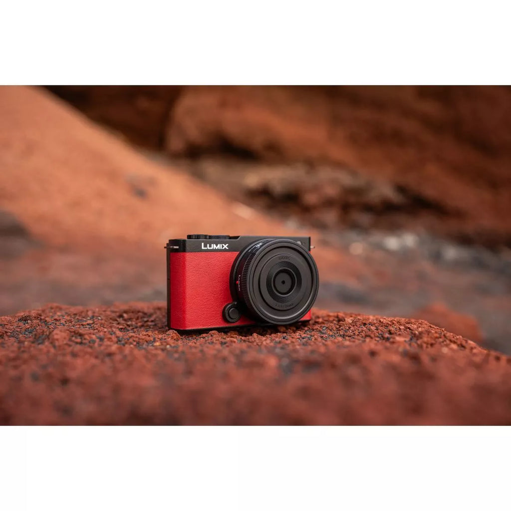 Panasonic Lumix DC-S9 (Black) Body
