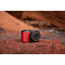 Cargar imagen en el visor de la galería, Panasonic Lumix DC-S9 (Black) Body