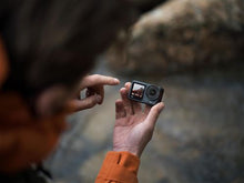 Cargar imagen en el visor de la galería, DJI Osmo Action 4 Standard Combo